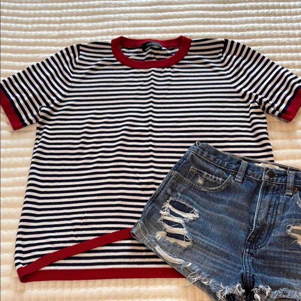Dokotoo Navy/White Striped with Red Short Sleeve Sweater Size M